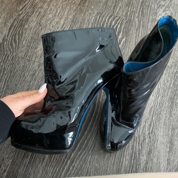 Original Saint Laurent ankle booties - Picture 1 of 3